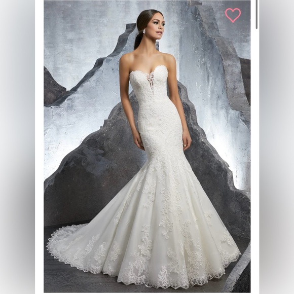 Mori Lee Kaitlyn 5607 wedding dress size 8 in color ivory